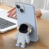 6b3bacd4-3f80-4c9b-a5f8-8f11a7e9de9f.jpg 3D Astronaut Phone Case